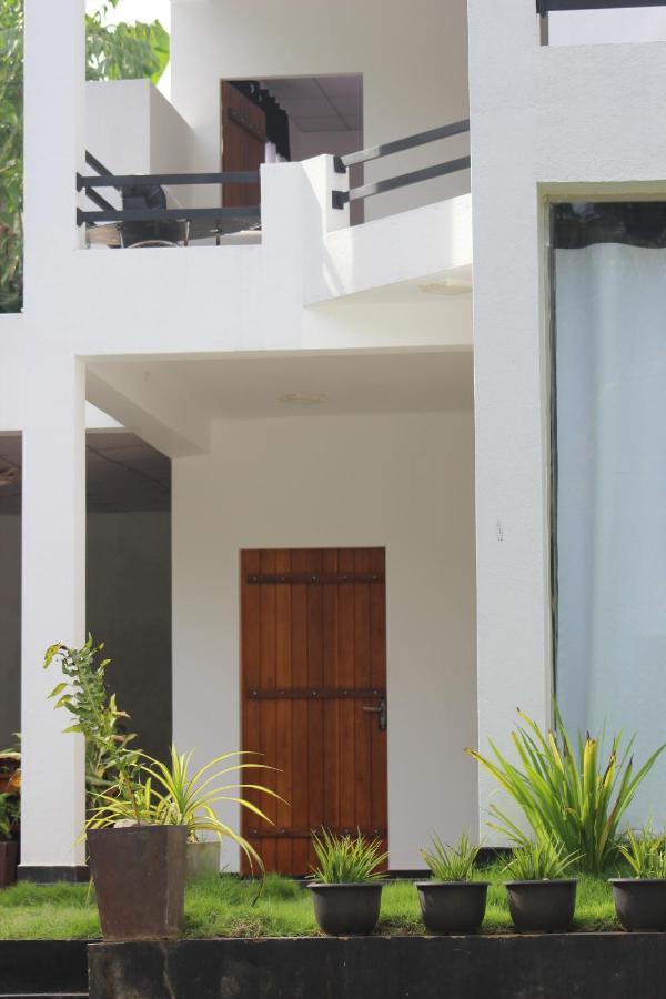 Cassia Udawalawe Hotel Kültér fotó