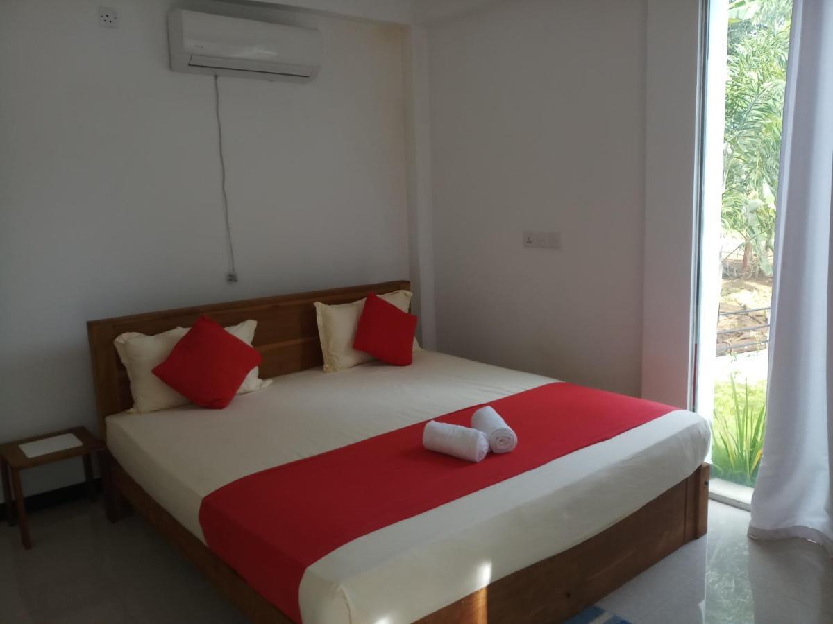 Cassia Udawalawe Hotel Kültér fotó